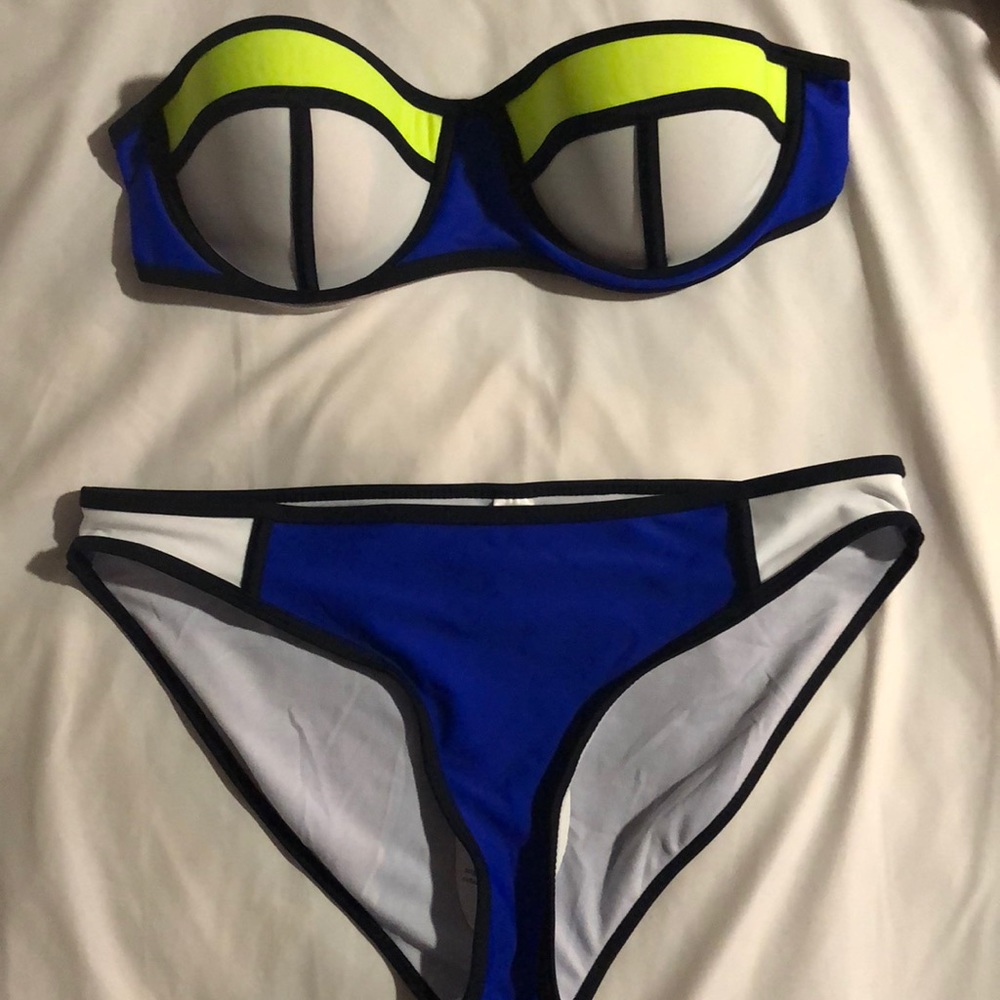 Blue,white,neon yellow/green 2-piece bikini